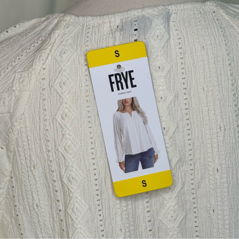 FYRE Cream Women's Top Size Small - Picture 3 of 7